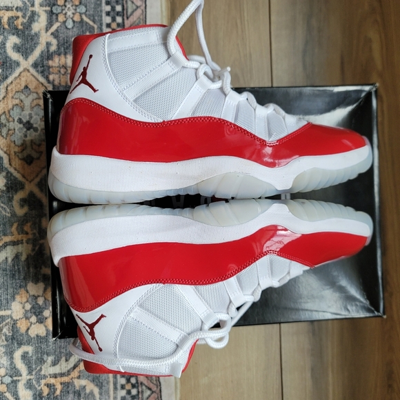 Air Jordan 11 Retro Nike Cherry 11s - Picture 12 of 14